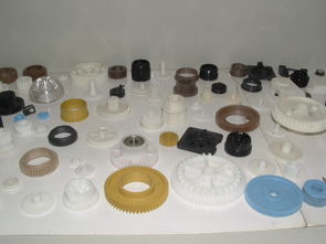本公司供应尼龙注塑产品 橡胶密封件产品 包装机械配件 木工机械配件 农机机械配件 输送机械配件 纺织机械配件轴套 滑轮 滑块 托辊 输送链 齿轮 等尼龙塑料制品